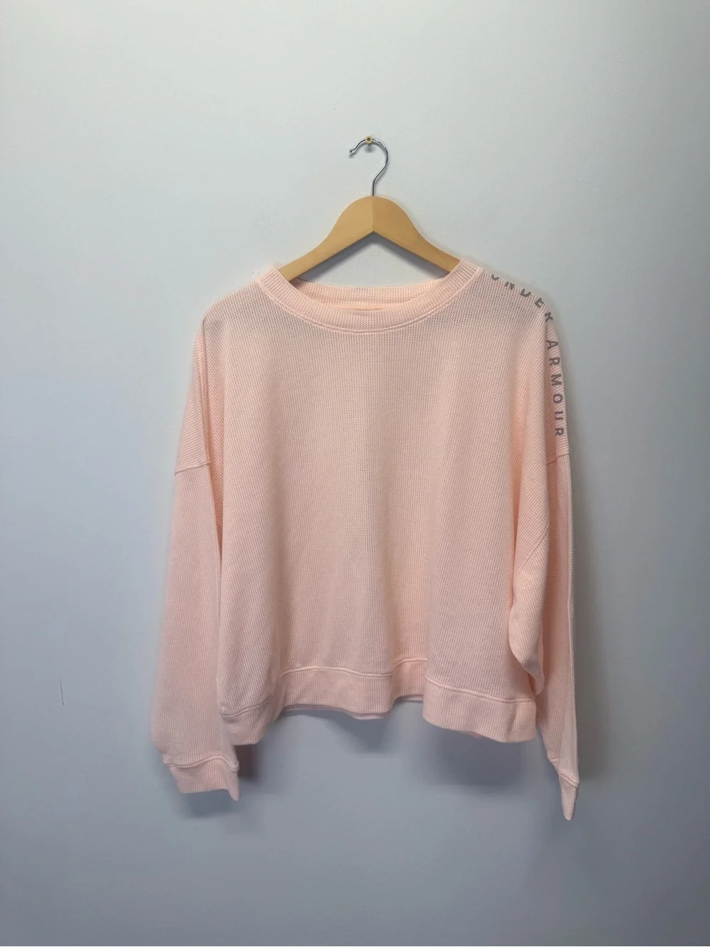 Under Armour Light Pink Mesh Crew Sweatshirt Loose Medium Women’s